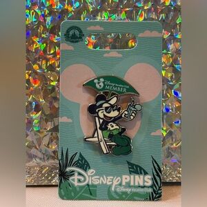 Disney Pin – DVC 2024 Mickey in Lounge Chair Limited Release